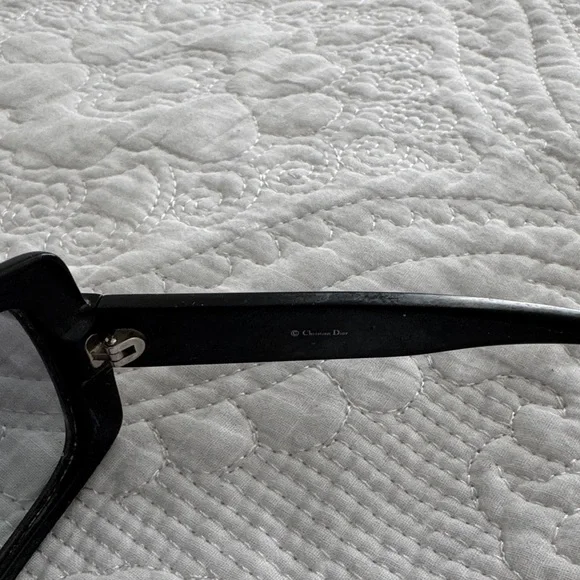 Authentic Dior Black Rectangular Sunglasses - Picture 5 of 5